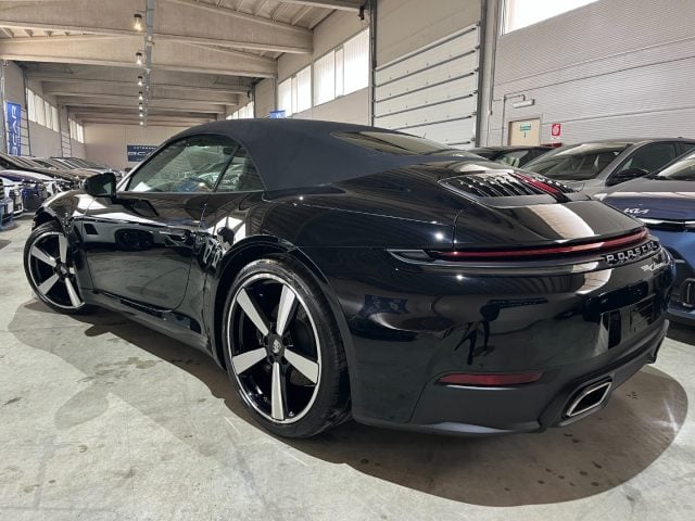 Porsche 992 .2 911 Carrera Cabriolet"21 turbo S Bose/Pelle - foto 4 di 4