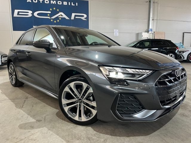 Audi A3 SPB 35TFSI Stronic S line"18 Sline LED Matrix/NAVI - foto 2 di 4