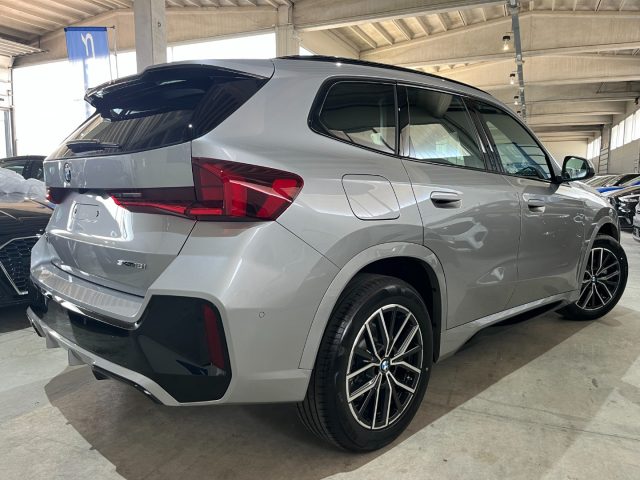BMW X1 sDrive 18i Msport "18 M sport/Park+Telec/Navi Plus - foto 4 di 4