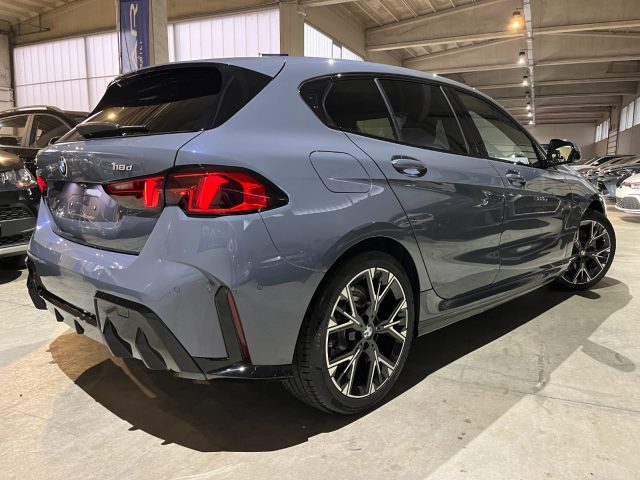 BMW 118 d MSport "18 M Sport/LED/NAV.CAR PLAY/TELECAM+PARK - foto 4 di 4