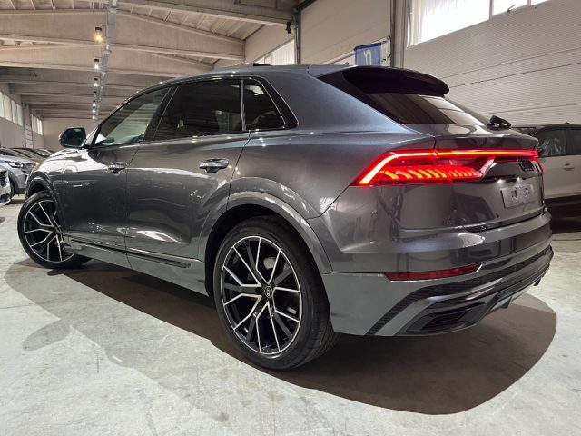 Audi Q8 50 TDI 286 CV quattro S line TETTO/22 SLINE/BLACK - foto 3 di 4
