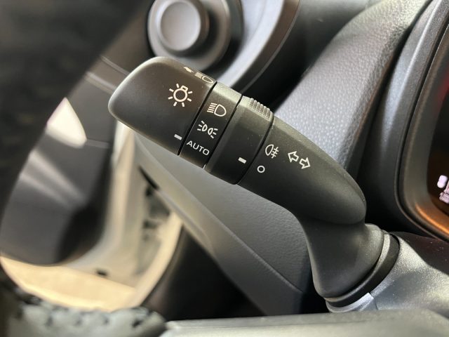 Toyota Aygo X 1.0 VVT-i 72 CV 5 porte Active UFFICIALE ITALIA km 0 a SAVIGLIANO