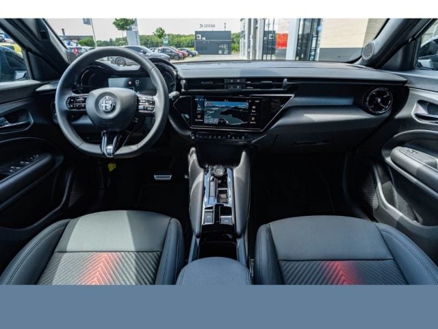 Alfa Romeo Junior 1.2 ibrida Ti 145cv edct6 TETTO APRIB.+TECHNO - foto 3 di 3
