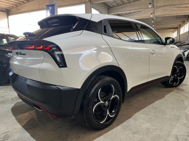 Alfa Romeo Junior 1.2 136CV Hybrid eDCT6 Speciale + PACK TECHNO - foto 4 di 4
