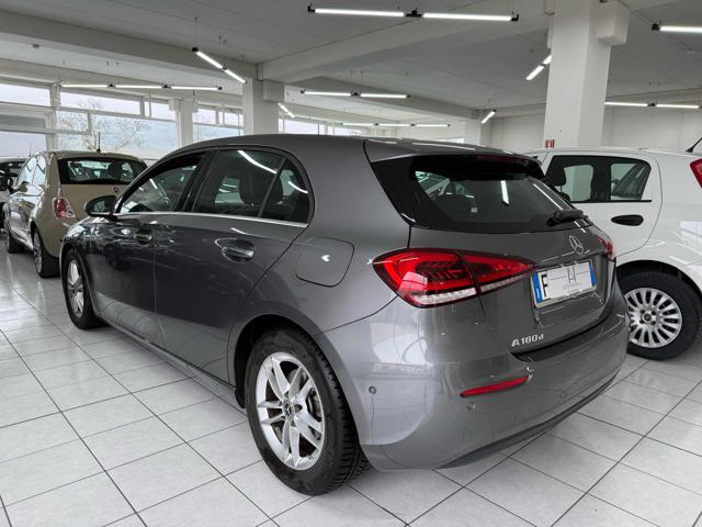 Mercedes-Benz A 180 d Automatic Business Extra - foto 3 di 4
