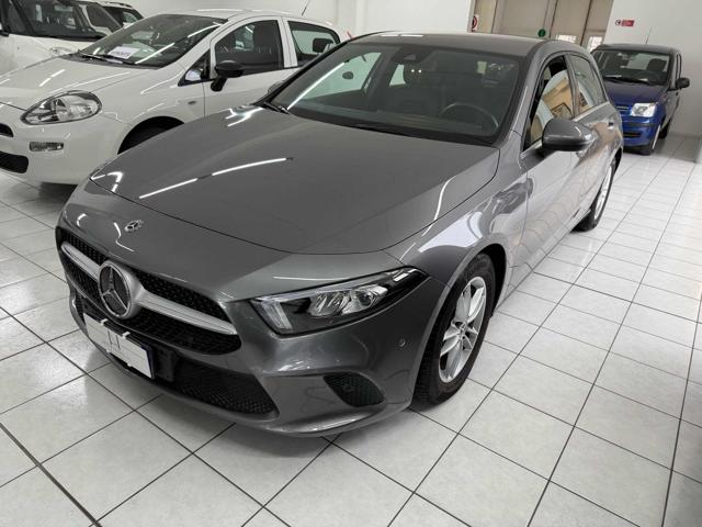 Mercedes-Benz A 180 d Automatic Business Extra - foto 2 di 4