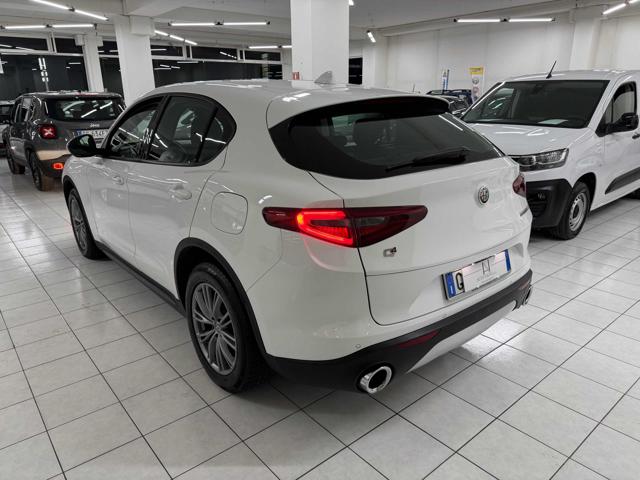Alfa Romeo Stelvio 2.2 Turbodiesel 190 CV AT8 Q4 Business - foto 4 di 4