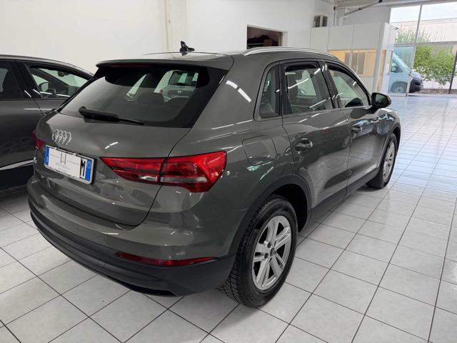 Audi Q3 35 TDI S tronic Business NAVI - foto 3 di 4