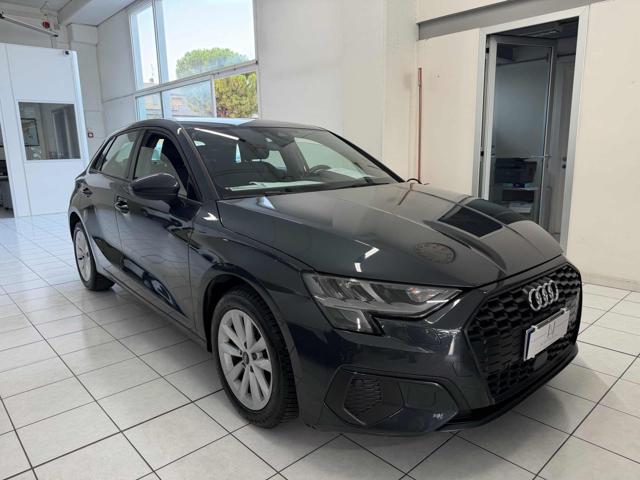 Audi A3 SPB 30 g-tron S tronic Business - foto 2 di 4