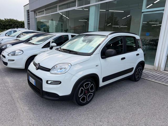 Fiat Panda 1.0 FireFly S&S Hybrid - foto 2 di 4