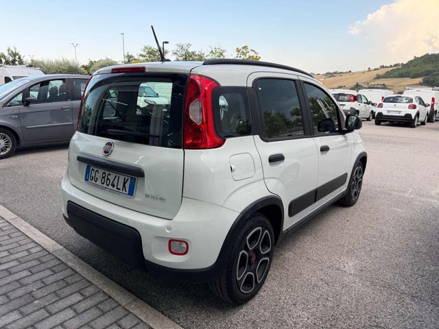 Fiat Panda 1.0 FireFly S&S Hybrid - foto 3 di 4