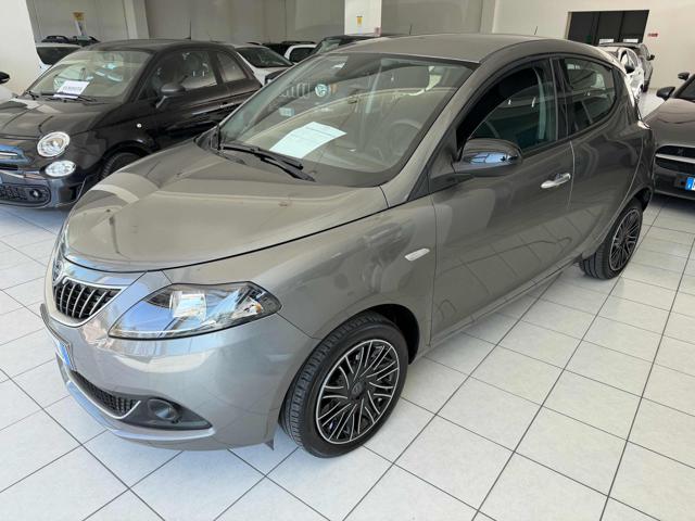 Lancia Ypsilon 1.0 FireFly 5 porte S&S Hybrid Gold usato a TOLENTINO