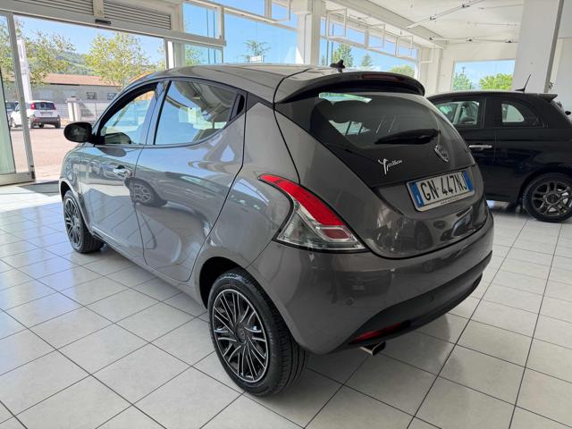 Lancia Ypsilon 1.0 FireFly 5 porte S&S Hybrid Gold - foto 4 di 4