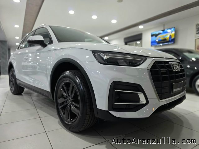 Audi Q5 40 2.0 TDI 204CV Quattro S tronic Business Navi, del 2021, 85.707 km, in vendita a Mirabella Imbaccari (CT)