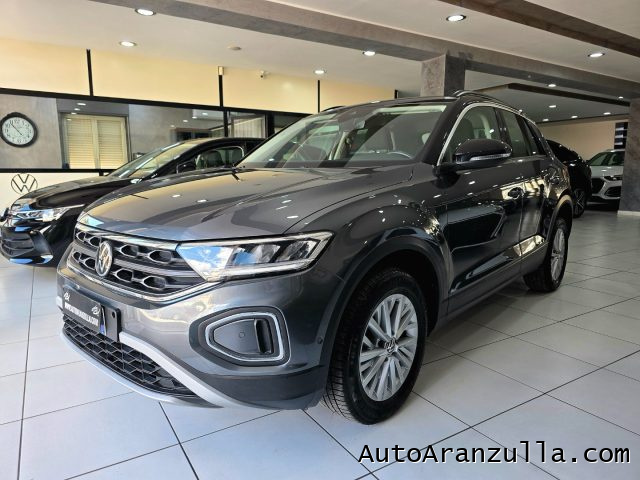 Volkswagen T-Roc 2.0 TDI SCR 150CV DSG Life - Navi Virtual Pro, del 2022, 99.681 km, in vendita a Mirabella Imbaccari (CT)