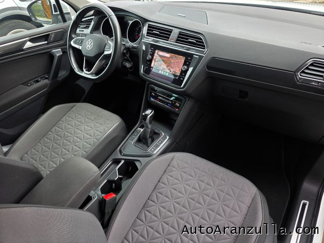 Volkswagen Tiguan 2.0 TDI 150CV SCR DSG Life - Fari Led, del 2023, 62.985 km, in vendita a Mirabella Imbaccari (CT)