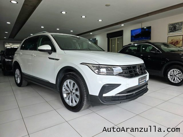 Volkswagen Tiguan 2.0 TDI 150CV SCR DSG Life - Fari Led - foto 3 di 4