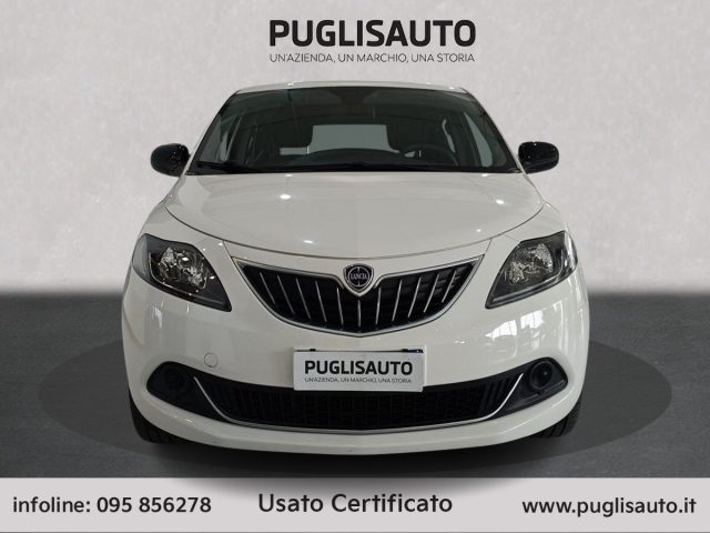 Lancia Ypsilon 1.0 FireFly 5 porte S&S Hybrid Silver - foto 2 di 4