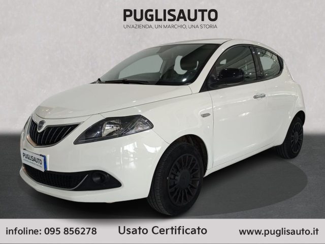 Lancia Ypsilon 1.0 FireFly 5 porte S&S Hybrid Silver - foto 3 di 4