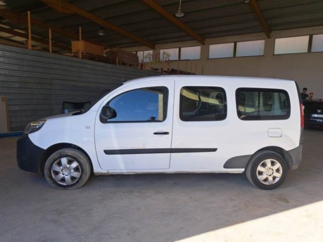 Renault Kangoo Blue dCi 95CV Express Maxi Combi Ice usato a BELPASSO