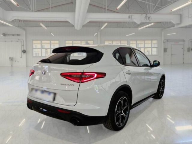 Alfa Romeo Stelvio 2.2 Turbodiesel 160 CV AT8 RWD Sprint - foto 3 di 4