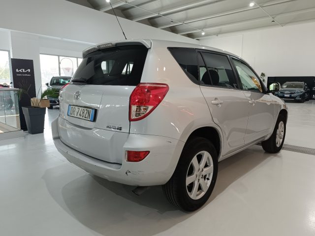 Toyota RAV 4 MY23 RAV4 Crossover 2.2 D-4D 136 CV DPF Sol - foto 4 di 4