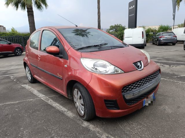 Peugeot 107 1.0 68CV 5p. Sweet Years, del 2009, 111.494 km, in vendita a Belpasso (CT)