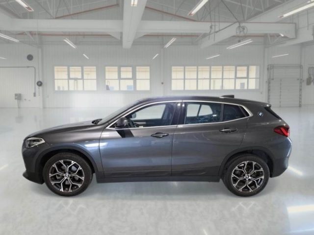 BMW X2 sDrive18d - foto 4 di 4