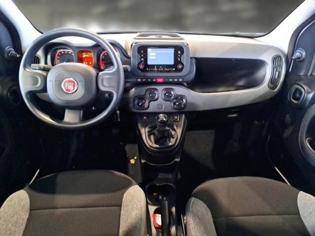 Fiat Panda 1.0 FireFly S&S Hybrid Red - foto 3 di 11