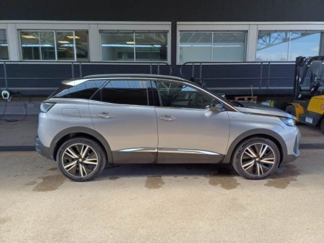Peugeot 3008 BlueHDi 130 S&S EAT8 GT - foto 4 di 11