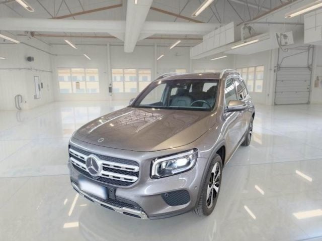Mercedes-Benz GLB 180 d Automatic Sport Plus, del 2023, 40.534 km, in vendita a Belpasso (CT)