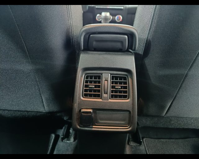 Renault Captur Blue dCi 115 CV Business - foto 3 di 4