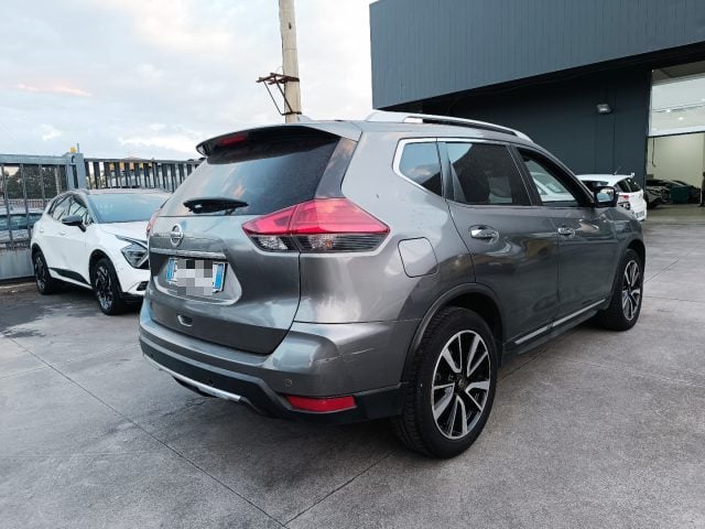 Nissan X-Trail 1.6 dCi 2WD Tekna - foto 2 di 4