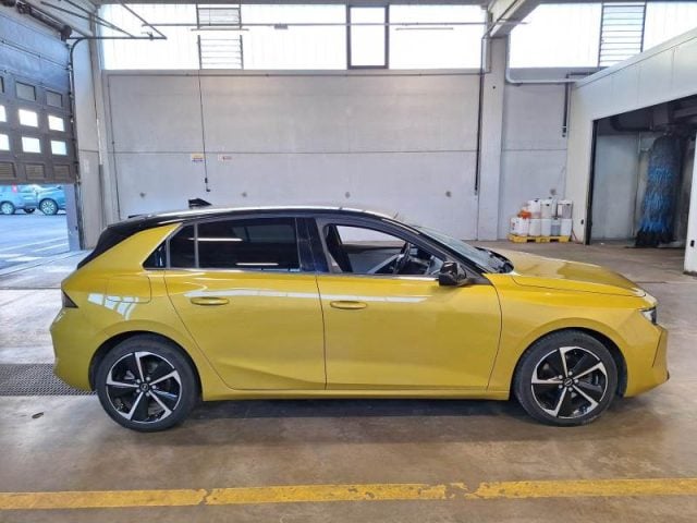 Opel Astra 1.5 Turbo Diesel 130 CV AT8 Business Elegance - foto 4 di 4