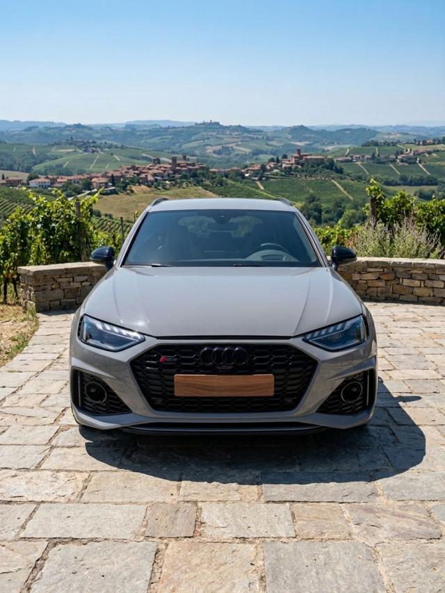 Audi RS4 Avant INTERNO EXCLUSIVE-SEDILI RS usato a MONTICELLO D ALBA