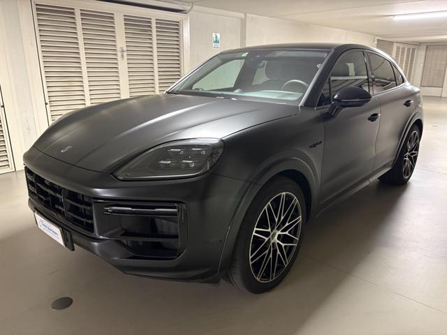Porsche Cayenne Coupé 4.0 V8 Turbo E-Hybrid- IVA-POSS.SUB.LEASING, del 2025, 51.000 km, in vendita a Monticello D Alba (CN)