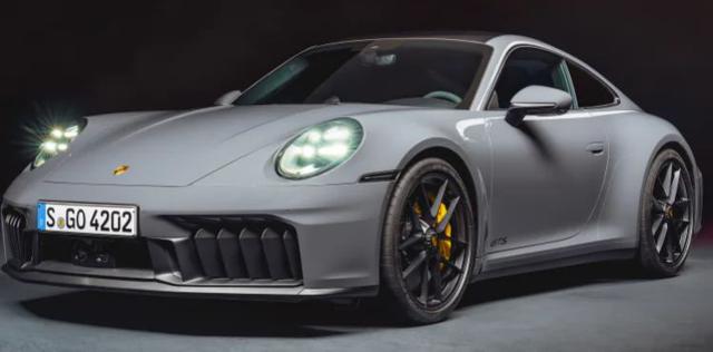 Porsche 911 Carrera UFFICIALE ITALIA - foto 2 di 2