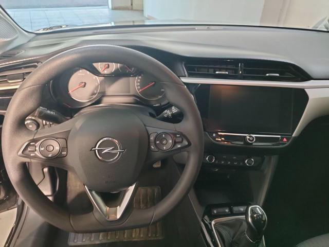 Opel Corsa 1.2 Edition, del 2023, 68.444 km, in vendita a Rende (CS)