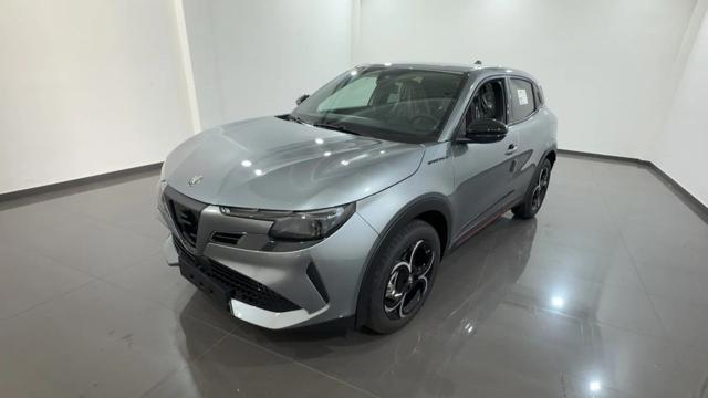Alfa Romeo Junior 1.2 145 CV Hybrid eDCT6 Speciale km 0 a RENDE