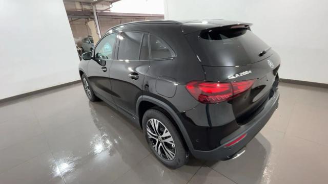 Mercedes-Benz GLA 200 d Automatic Advanced, del 2025, in vendita a Rende (CS)