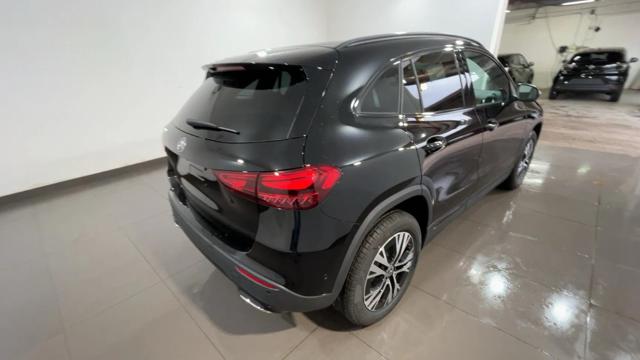Mercedes-Benz GLA 200 d Automatic Advanced - foto 4 di 4