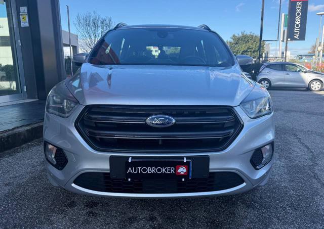 Ford Kuga 2.0 TDCI 120 CV S&S 2WD ST-Line - foto 2 di 20