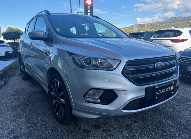 Ford Kuga 2.0 TDCI 120 CV S&S 2WD ST-Line - foto 3 di 20