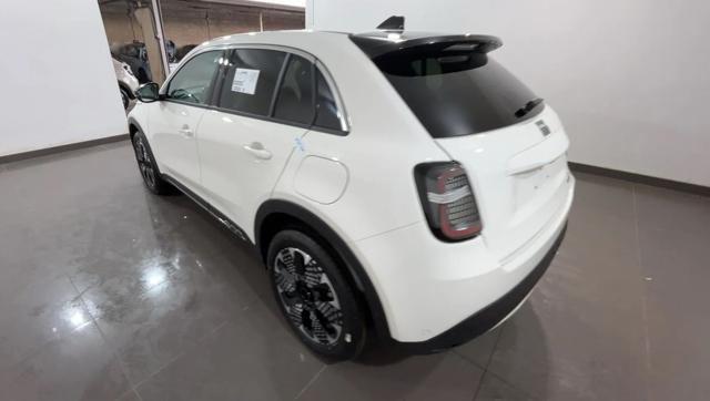 Fiat 600 Hybrid 110 CV DCT MHEV La Prima km 0 a RENDE