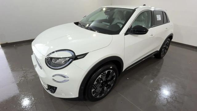 Fiat 600 Hybrid 110 CV DCT MHEV La Prima km 0 a RENDE