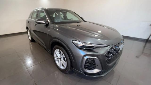 Audi Q5 40 TDI 204 CV quattro S tronic S line - foto 3 di 4