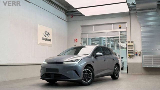 BYD Dolphin Dolphin G DM-i 1.5 phev Boost 212cv, del 2026, 1 km, in vendita a Milano (MI)