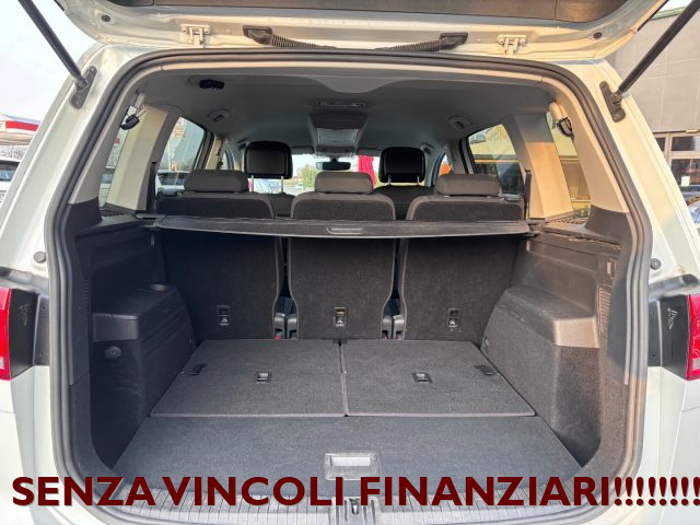 Volkswagen Touran 1.6 TDI 115 CV SCR DSG Comfortline BlueMotion Tech, del 2016, 229.200 km, in vendita a Zero Branco (TV)