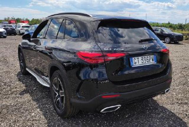 Mercedes-Benz GLC 220 d 4Matic Mild Hybrid AMG Line Premium *Pedane* - foto 4 di 4