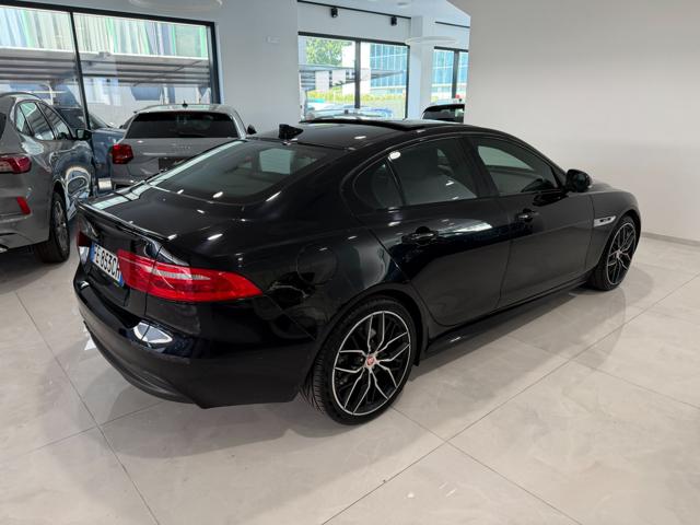 Jaguar XE 2.0 D Turbo 180CV aut. R-Sport Tetto panoramico - foto 3 di 4